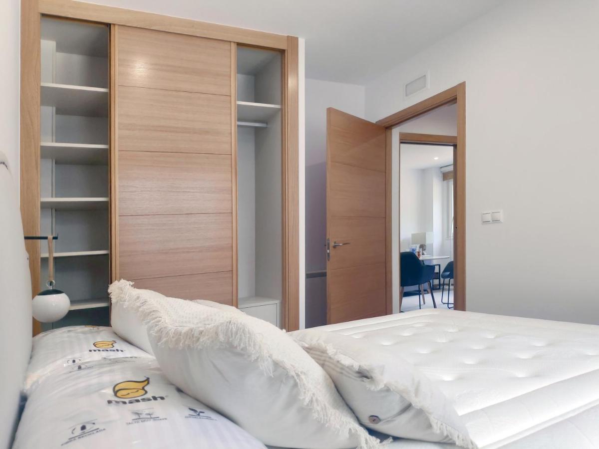 Apartamentos Rey By Como En Casa Сантьяго-де-Компостела Екстер'єр фото