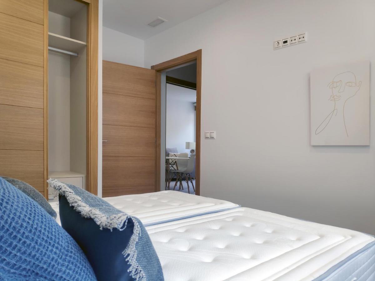 Apartamentos Rey By Como En Casa Сантьяго-де-Компостела Екстер'єр фото