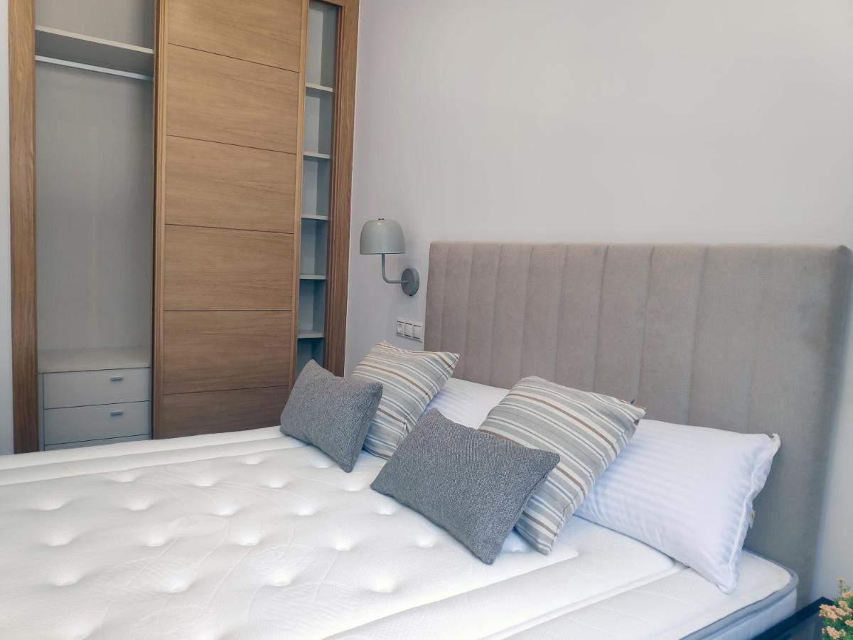 Apartamentos Rey By Como En Casa Сантьяго-де-Компостела Екстер'єр фото
