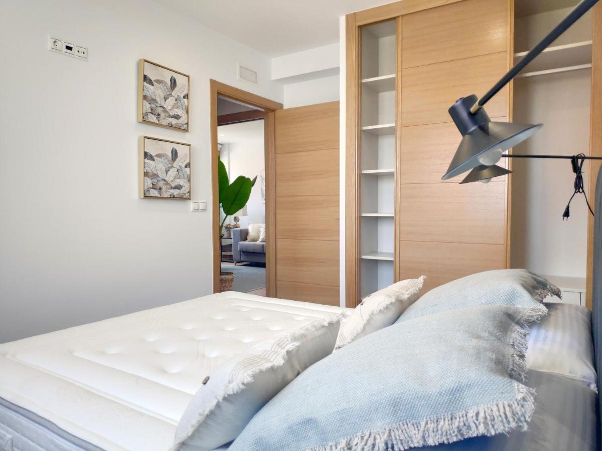 Apartamentos Rey By Como En Casa Сантьяго-де-Компостела Екстер'єр фото